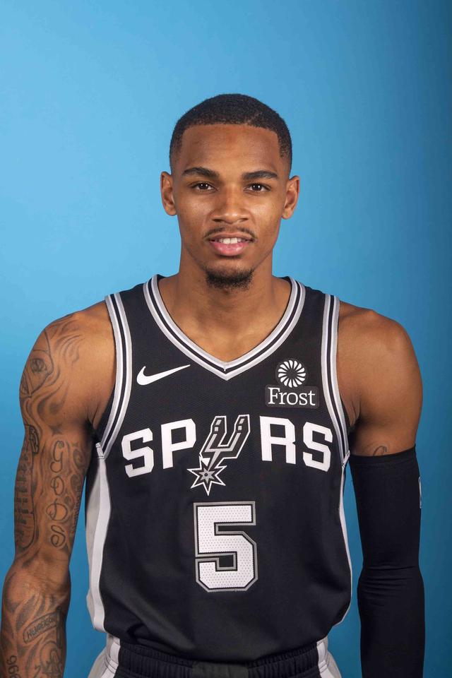 通过对历史 通过对历史