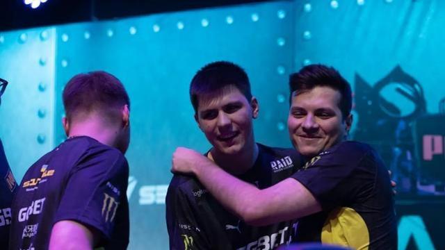 抓手一攻一 抓手一攻一