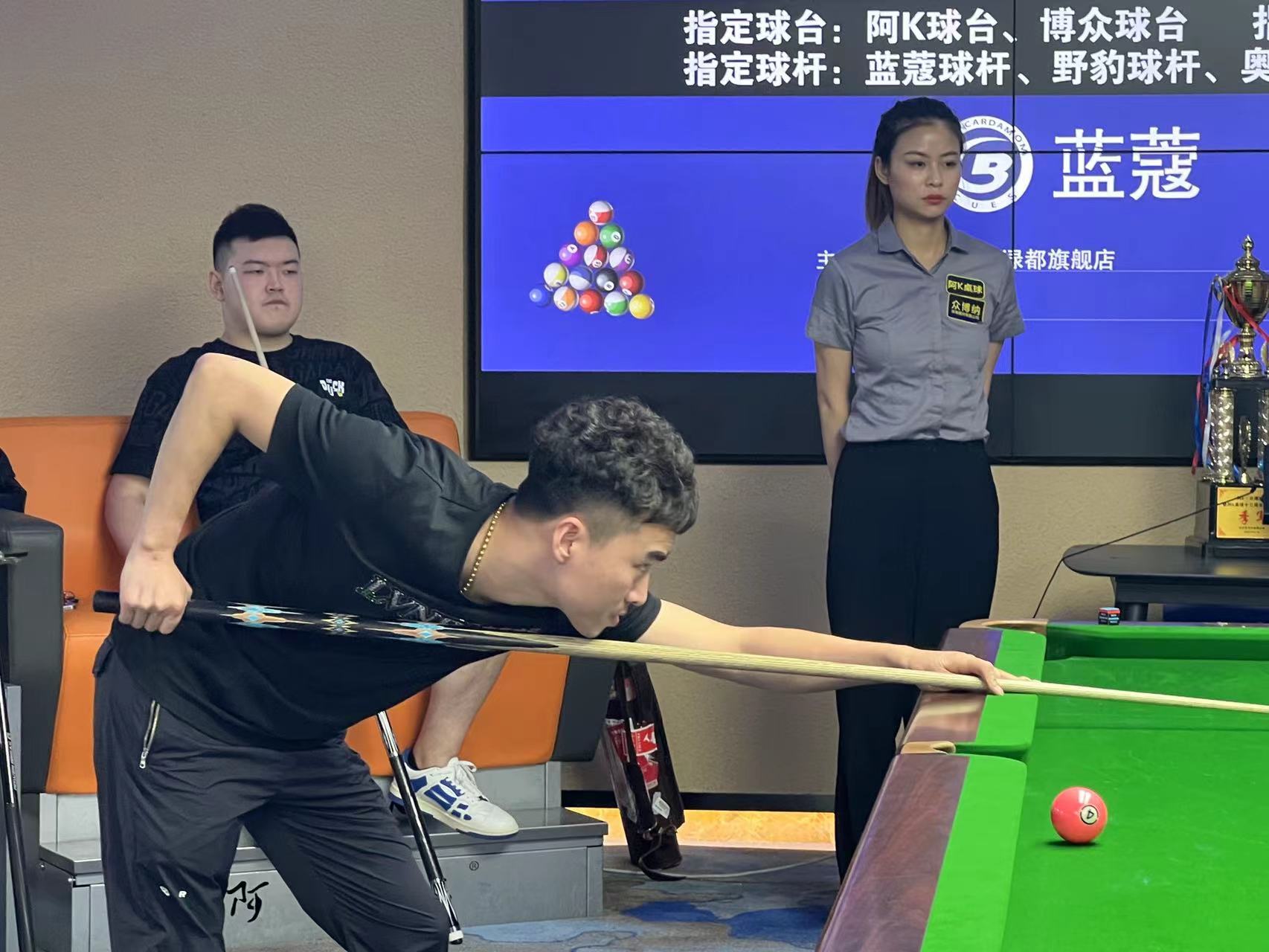 能先手滚起